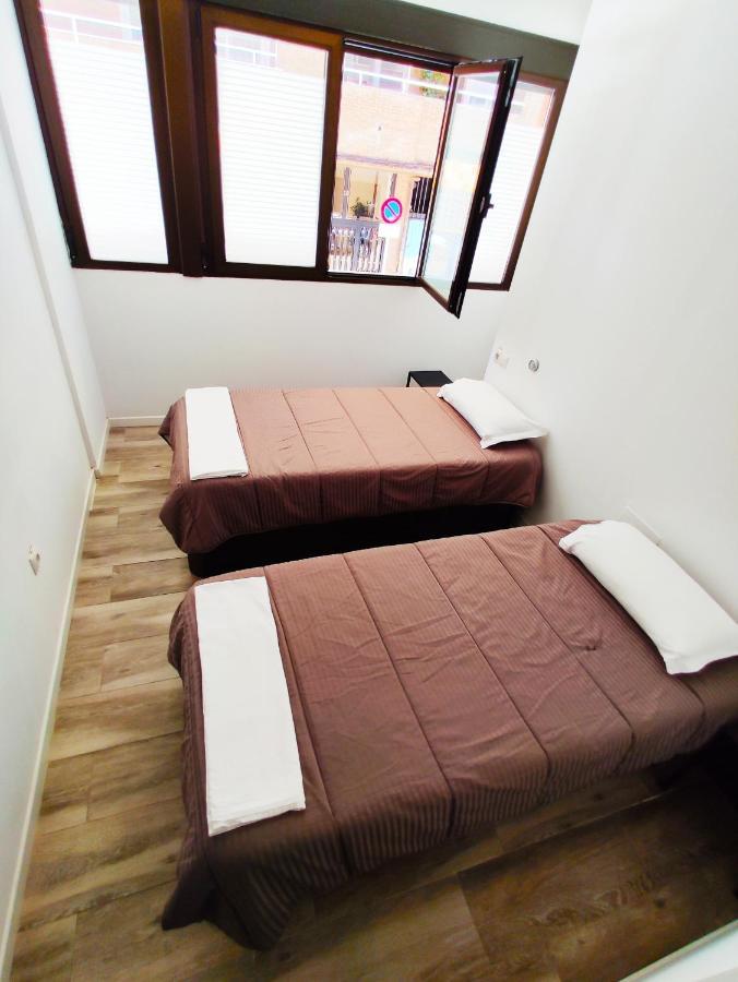 Palafox 23 Pansiyon Madrid Dış mekan fotoğraf